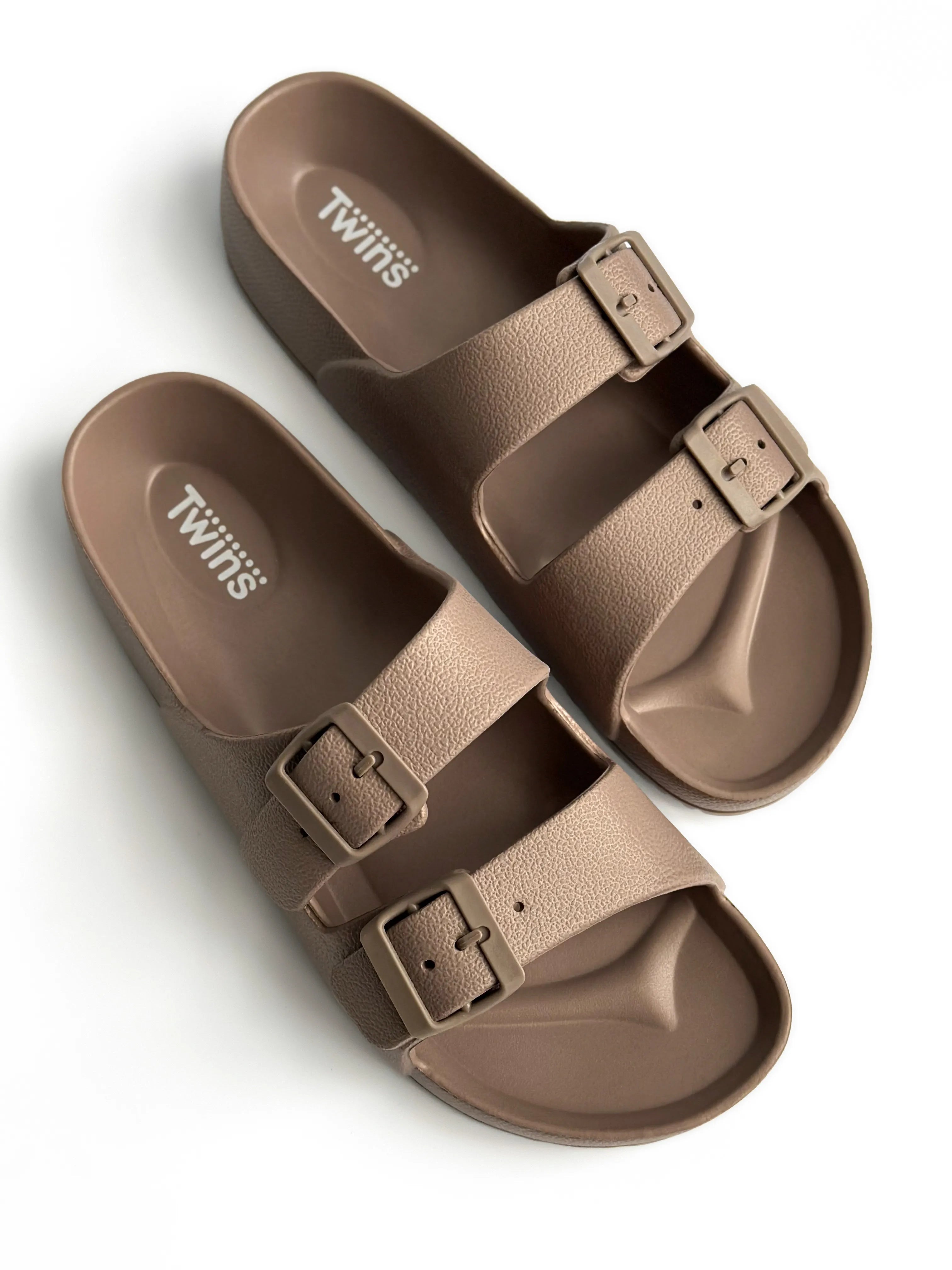 Twins beach and street slippers with adjusters brown (=)