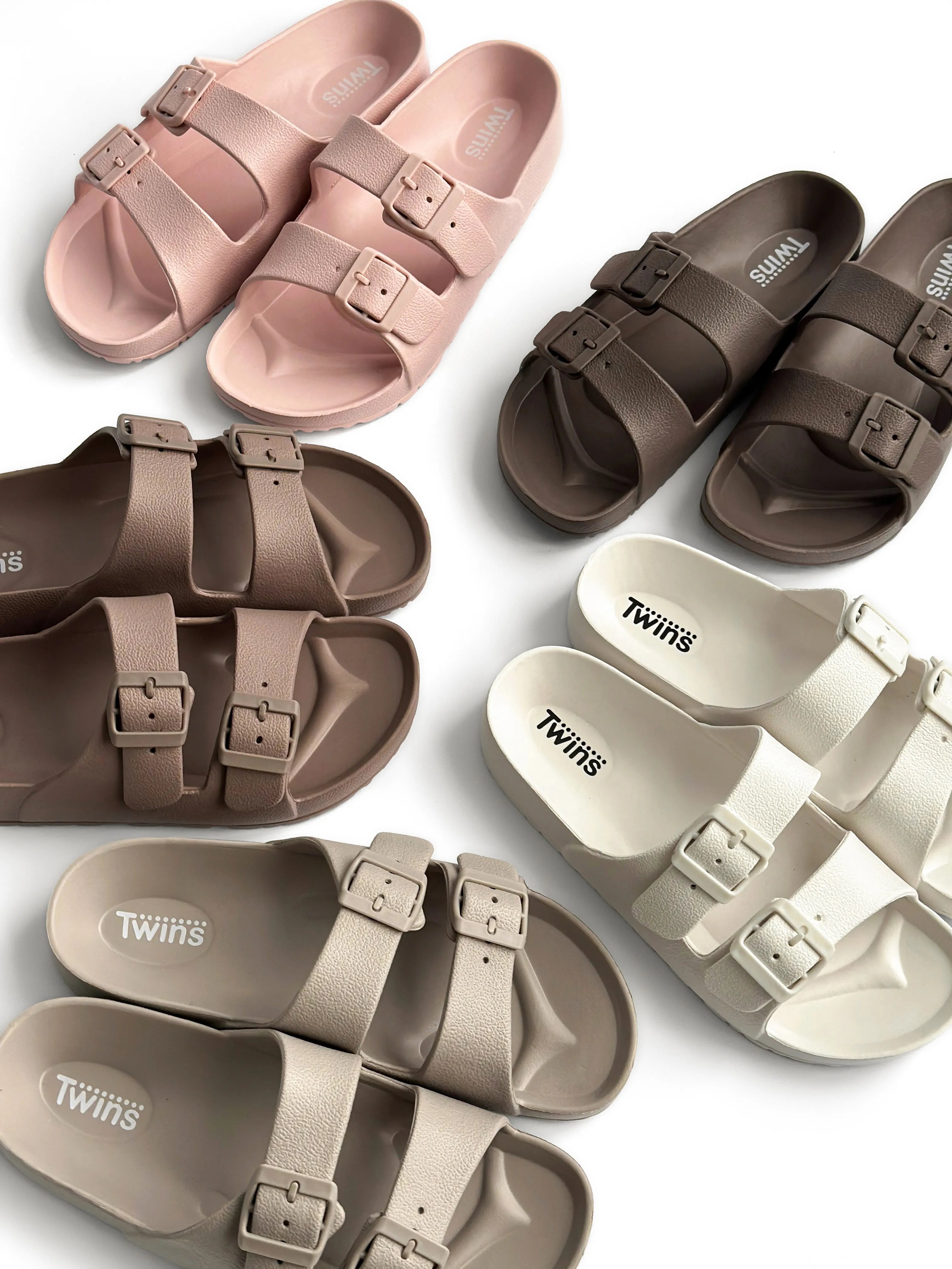 Twins beach and street slippers with adjusters brown (=)