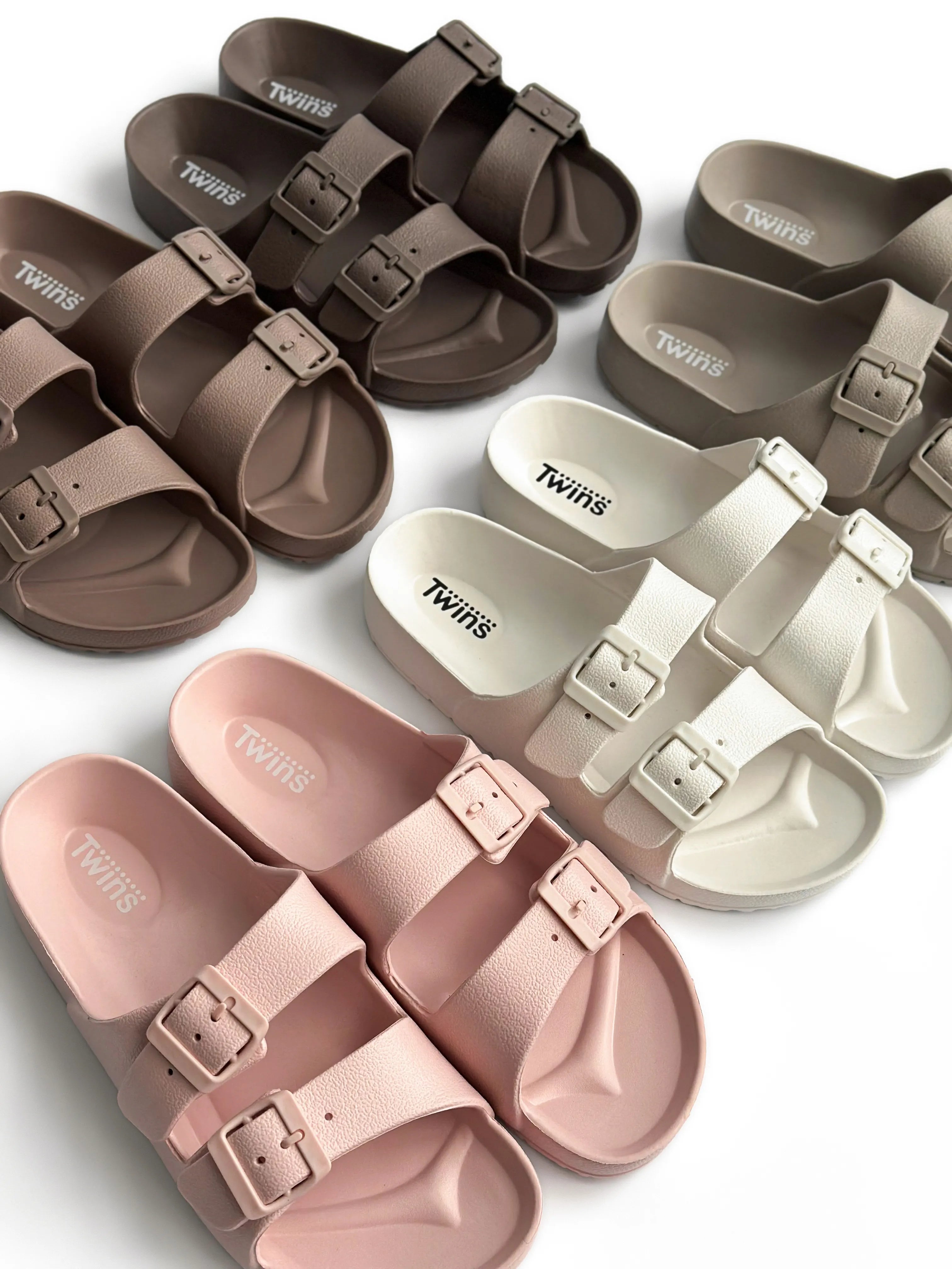 Twins beach and street slippers with adjusters beige (=)