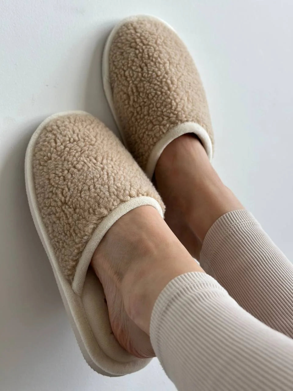 Women's slippers HS-OZ beige YETI