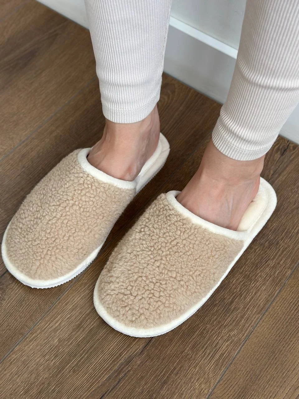 Women's slippers HS-OZ beige YETI