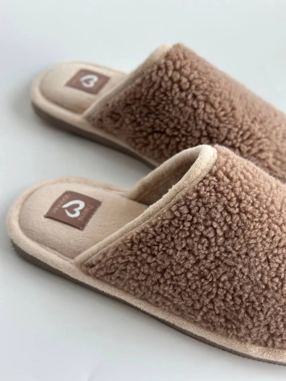 Women's slippers HS-OZ brown YETI