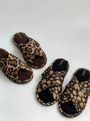 Women's slippers HS-VL cross animal black